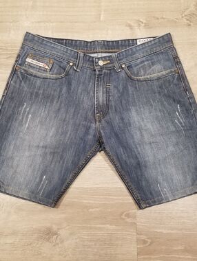 Vintage Y2K Diesel Industry Denim Jean Shorts Mens 36 Distressed Medium Wash
